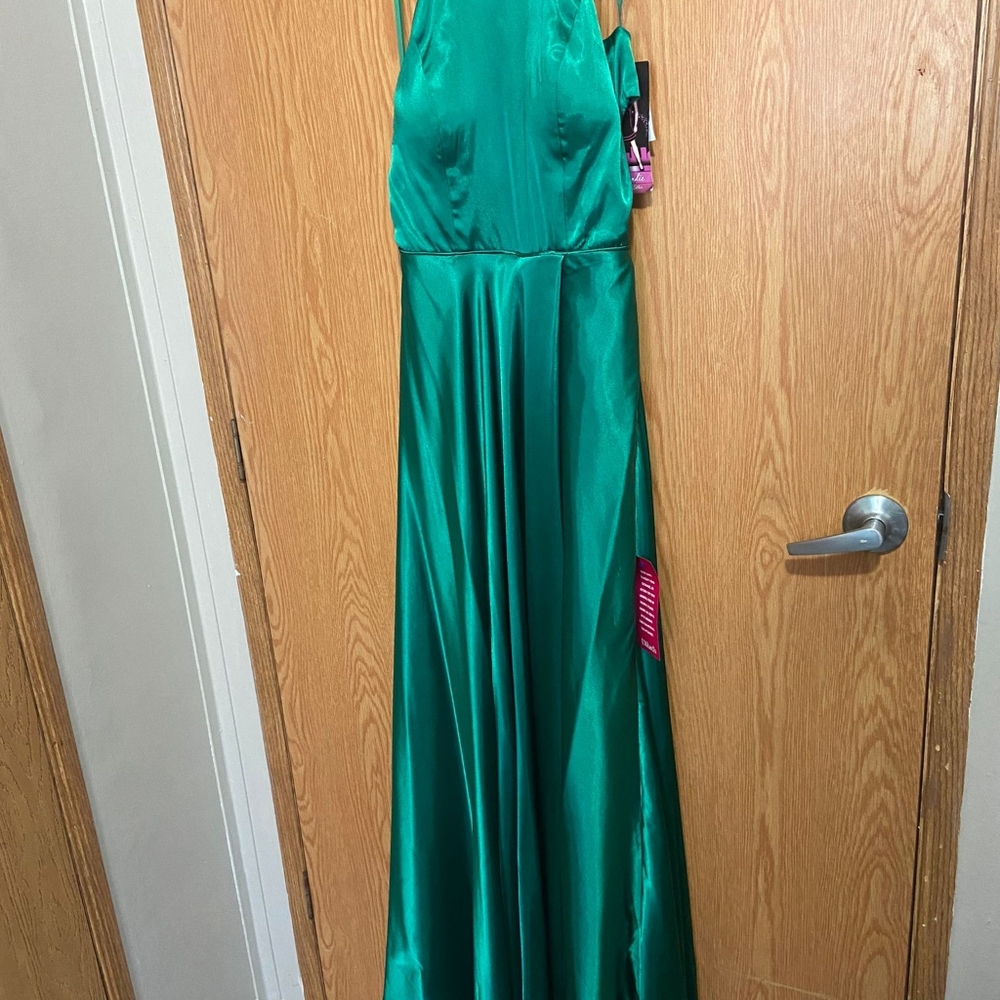 Dress - Picture 2 of 5